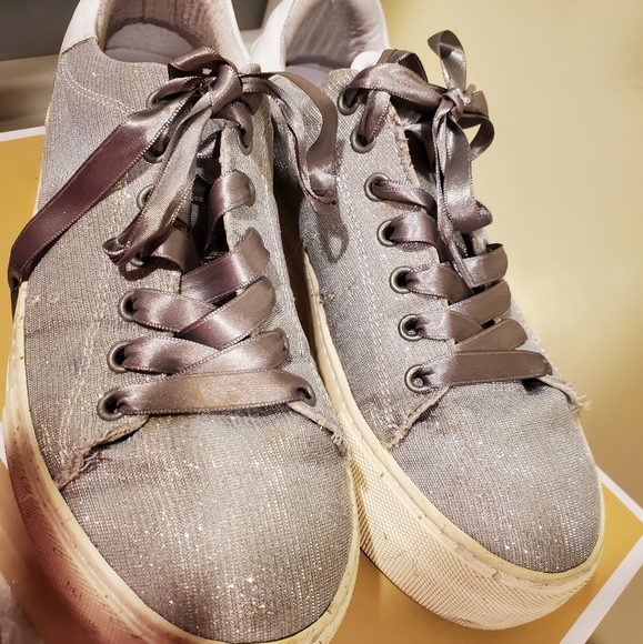 Used sneakers Tango size 7 - Picture 4 of 4